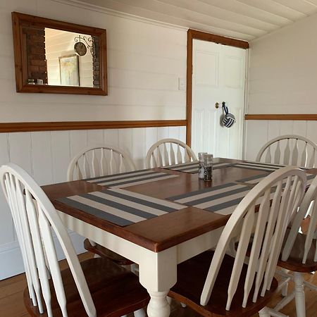That Seaside Cottage - Fully Equipped Home, 4 Bedrooms On The Foreshore Tooradin Bagian luar foto