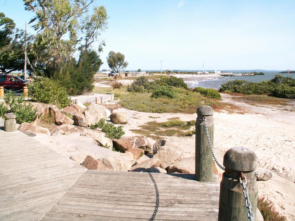 That Seaside Cottage - Fully Equipped Home, 4 Bedrooms On The Foreshore Tooradin Bagian luar foto