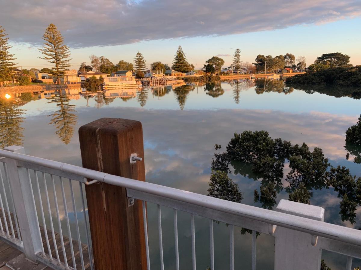 That Seaside Cottage - Fully Equipped Home, 4 Bedrooms On The Foreshore Tooradin Bagian luar foto