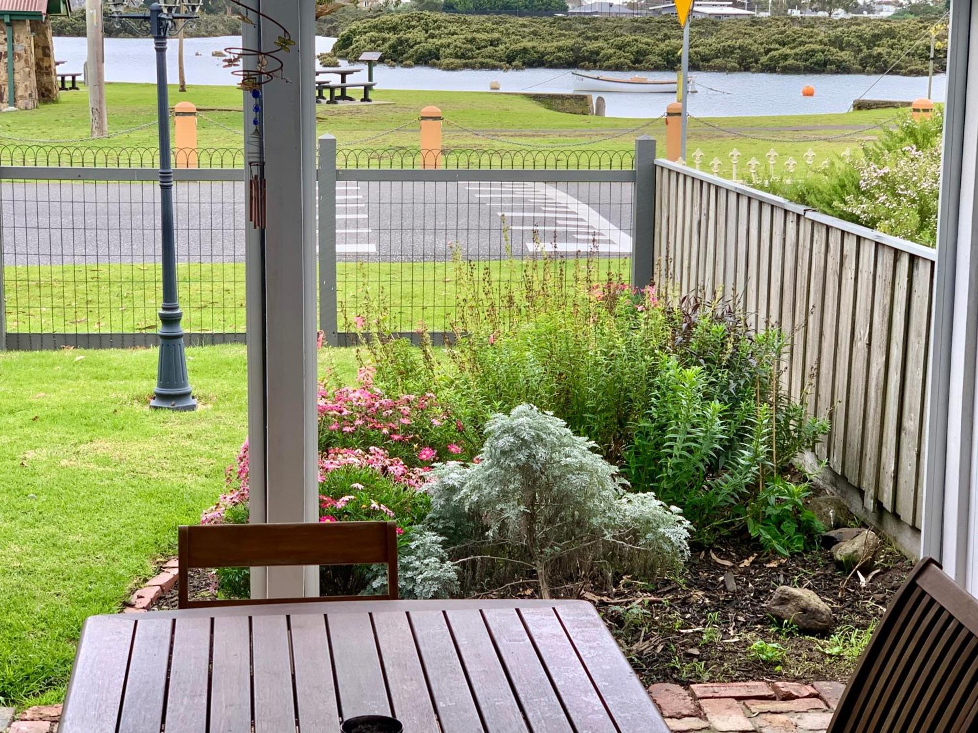 That Seaside Cottage - Fully Equipped Home, 4 Bedrooms On The Foreshore Tooradin Bagian luar foto